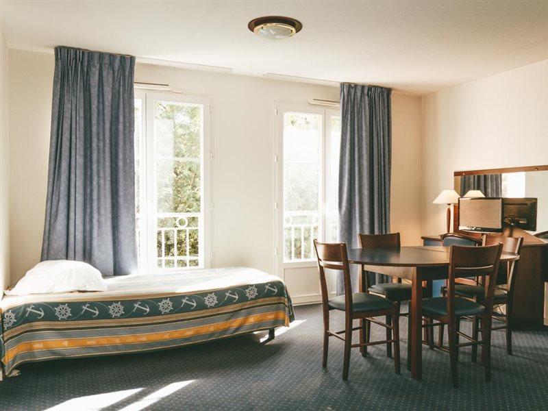 Terres De France - Appart'Hotel 라로슈포세이 외부 사진