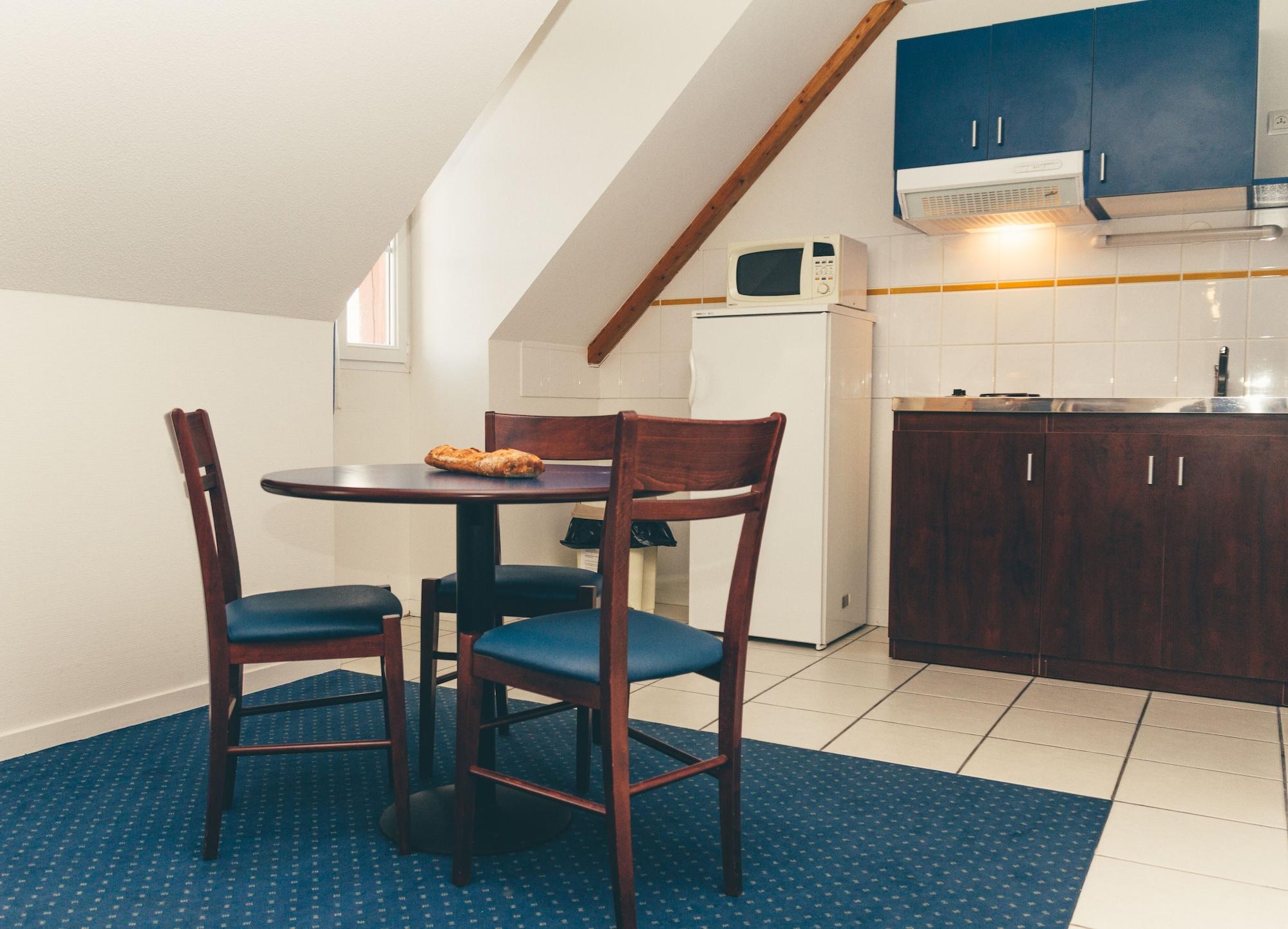 Terres De France - Appart'Hotel 라로슈포세이 외부 사진