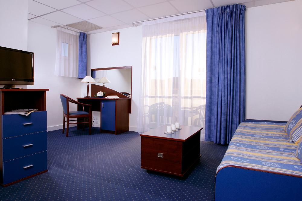 Terres De France - Appart'Hotel 라로슈포세이 외부 사진