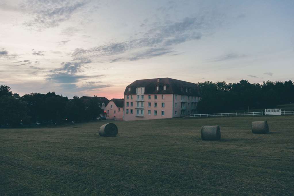 Terres De France - Appart'Hotel 라로슈포세이 외부 사진